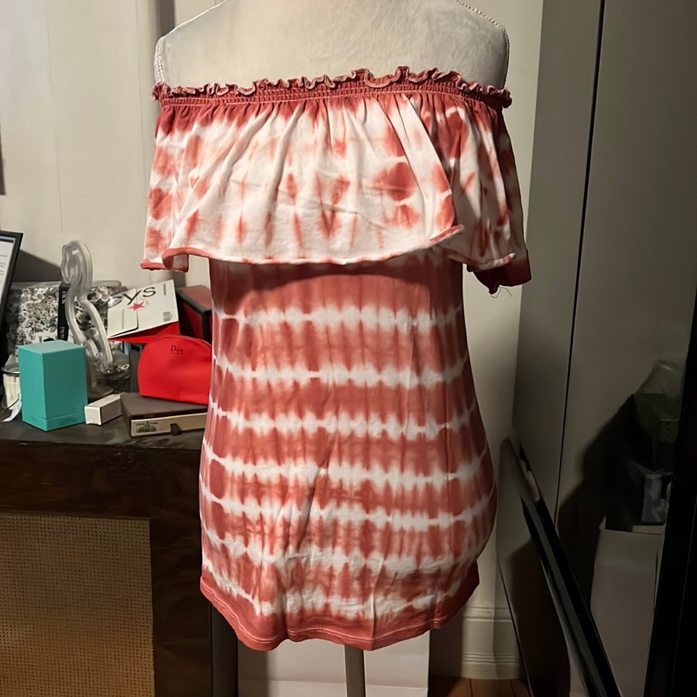 Chaser size small pink and white tye dyed off the shoulder tee shirt